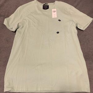 Abercrombie & Fitch NWT t-shirt